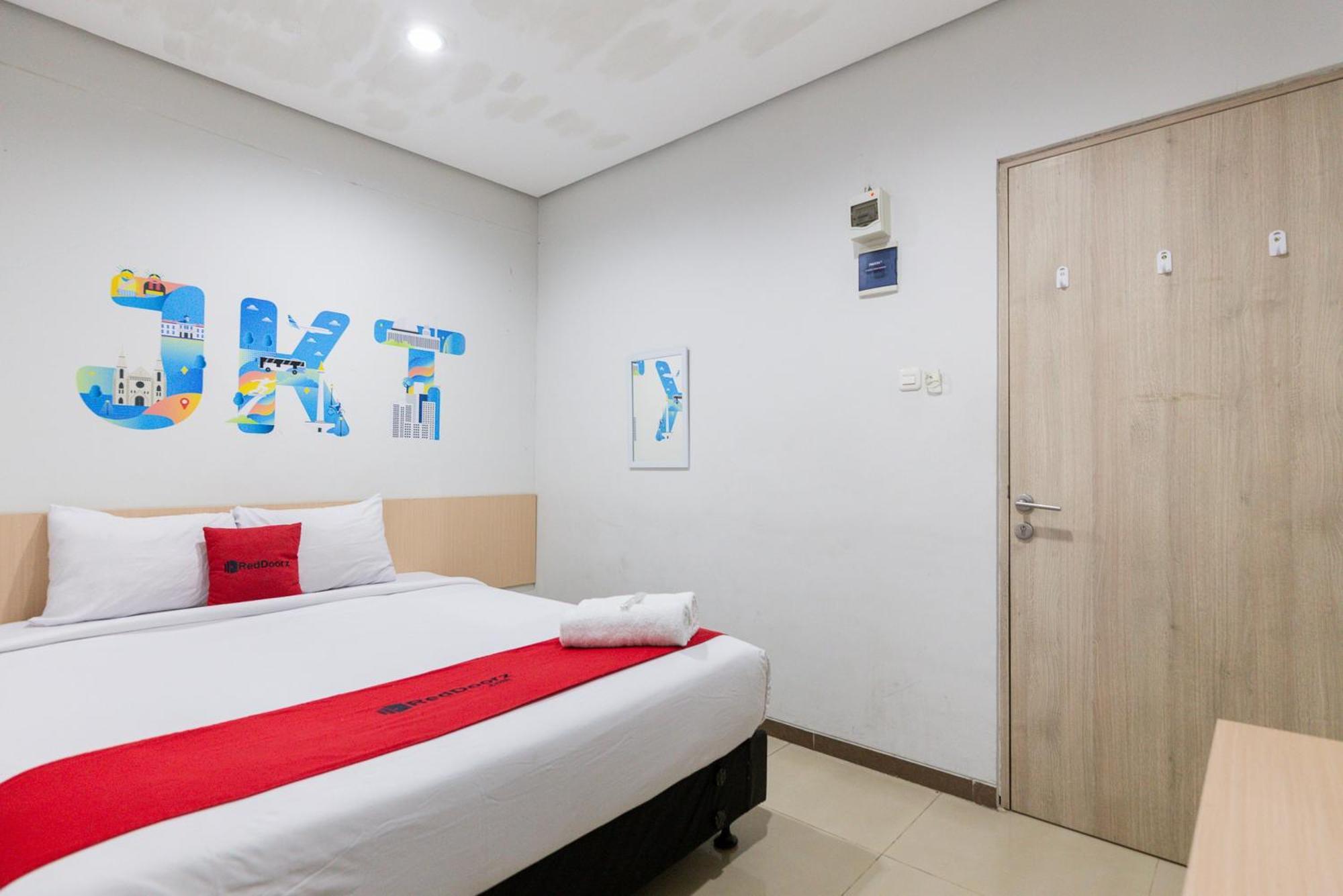 Reddoorz Plus Syariah Near Mall Pondok Indah Jakarta Exteriér fotografie