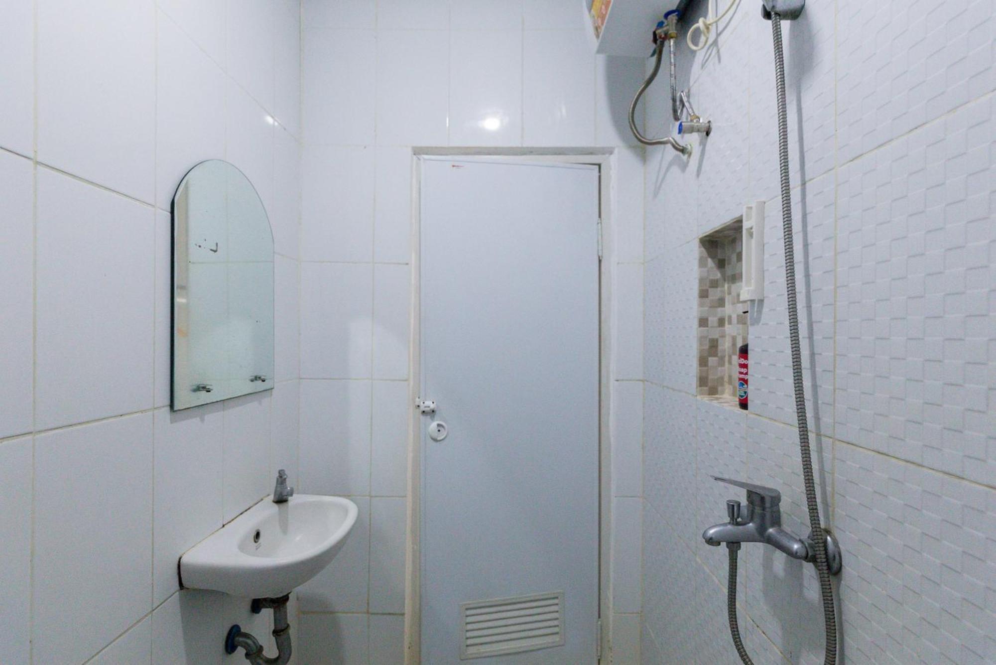 Reddoorz Plus Syariah Near Mall Pondok Indah Jakarta Exteriér fotografie